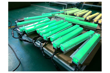 A construção de IP67 RGB que ilumina a arruela linear da parede do diodo emissor de luz conduziu a lâmpada de inundação