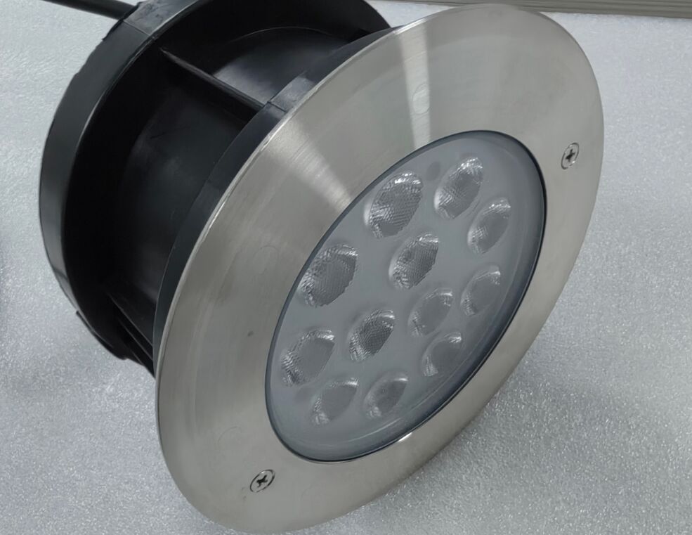20°C a 45°C Luzes de piscina LED com energia ligada e desligada DMX Dali Remote Control Cor LED branca Ideal para iluminação de piscina de energia
