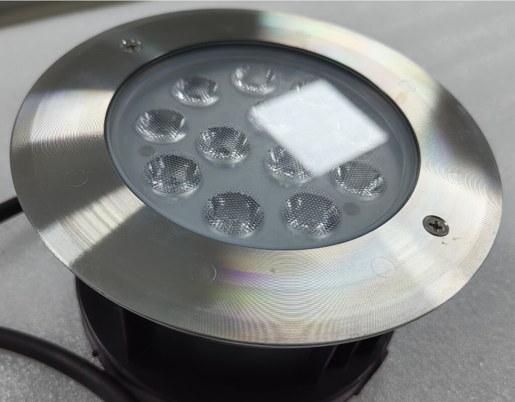 Luzes de LED para Piscina com Mudança de Cor RGB à Prova d'Água IP68 com Ângulo de Feixe de 60 Graus Soluções de Iluminação Subaquática